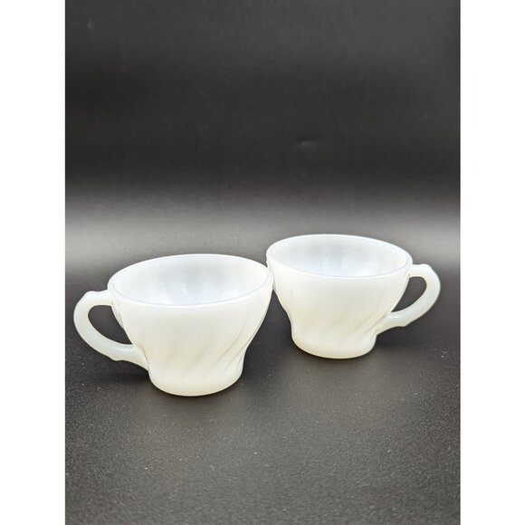 1960's Vintage Pair of Anchor Hocking Fire King Swirl Pattern Coffee Tea Cups - Picture 1 of 5